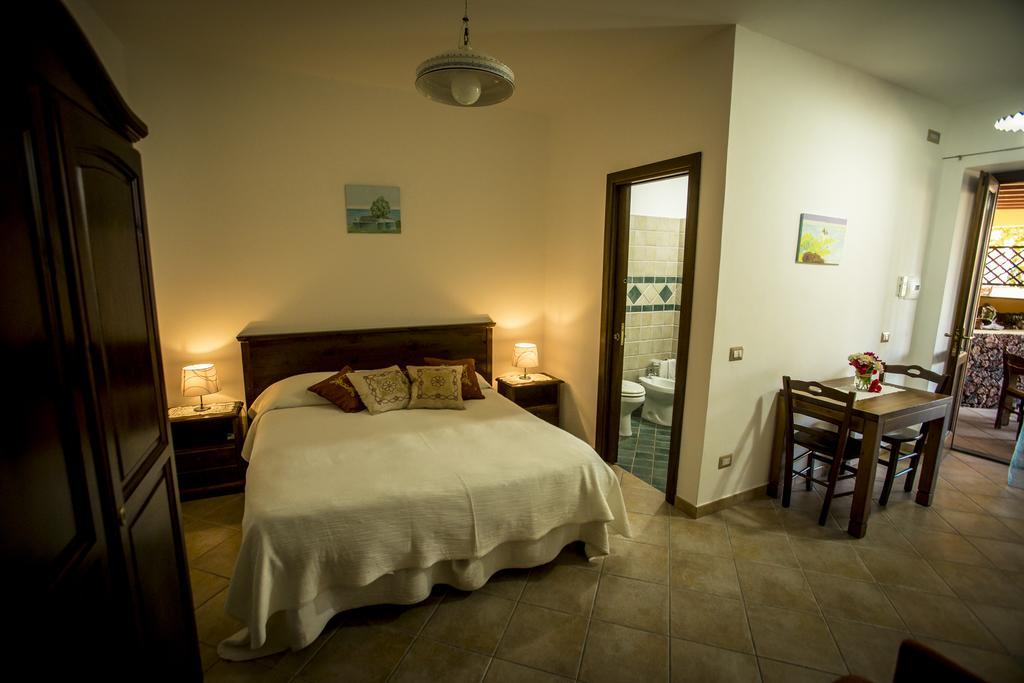 Resort Al Belvedere Salina Leni Exterior photo