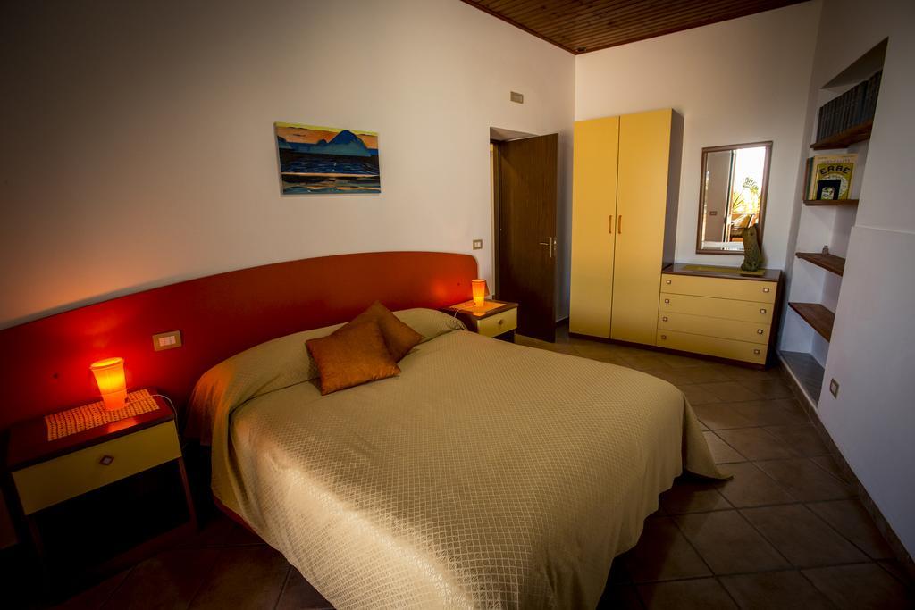 Resort Al Belvedere Salina Leni Exterior photo